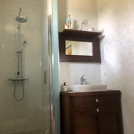 Isabelle Homestay